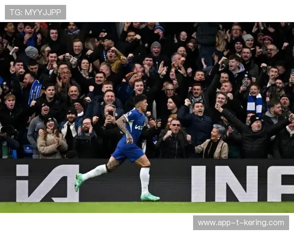 巴黎准备签下英超未来队长级人物：豪门的下一步布局